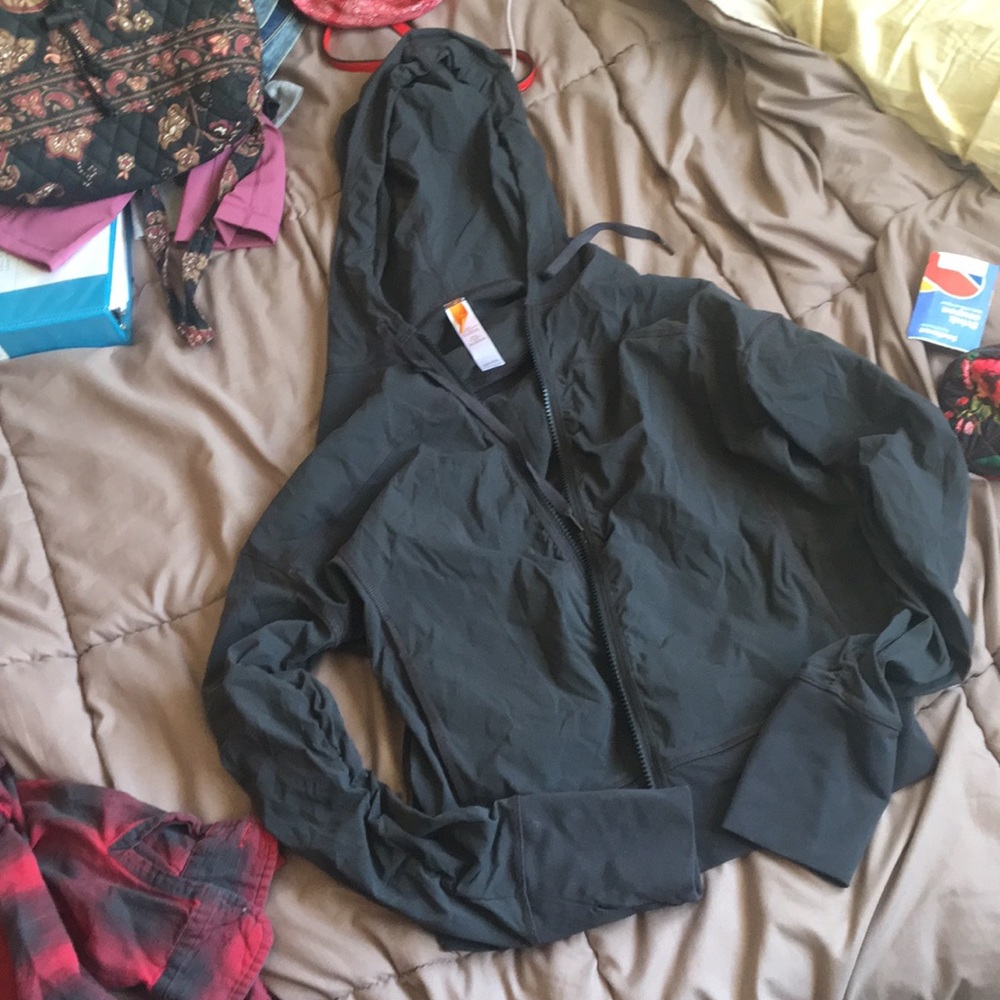 Lucy size M workout jacket
